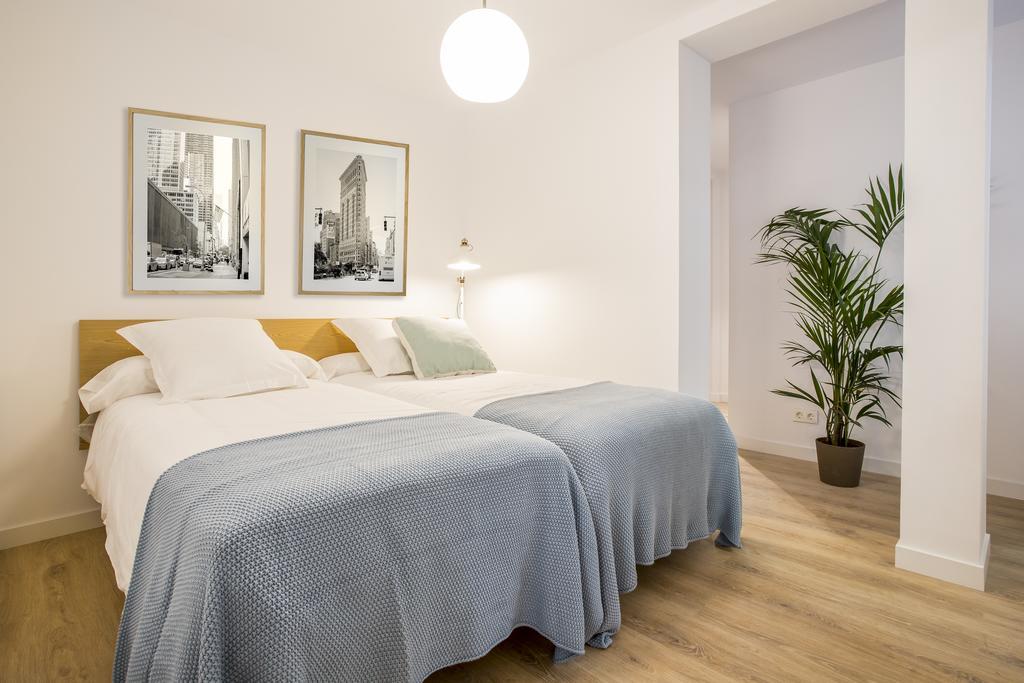 Slow Suites Luchana Madrid Bilik gambar